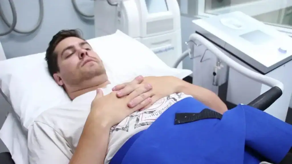 Transforming Bodies: Celebrity Success Stories and the Truth Behind Body Contouring 2 Image of male having body contouring Crewe treatment